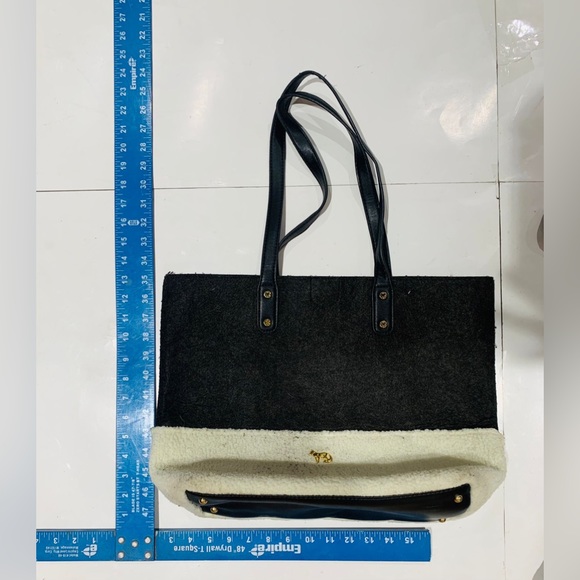 Emma Fox Gray and Off white TOTE - Picture 3 of 7